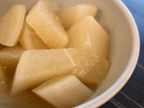 大根の大量消費☆昆布だしと鶏ガラの甘辛煮込み